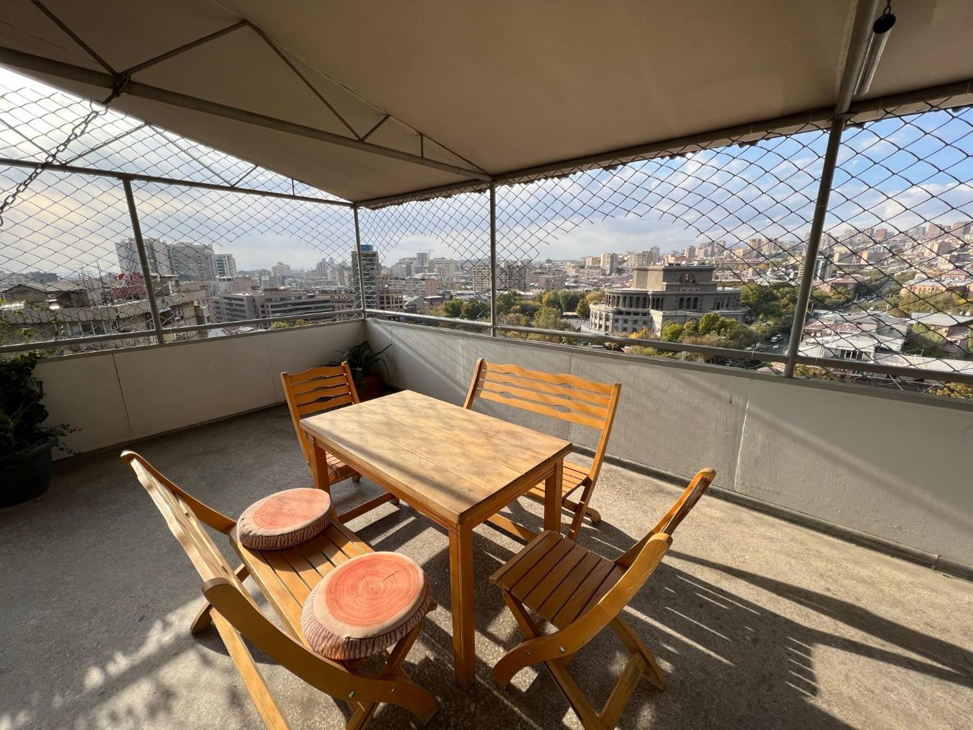 The View Apartments 耶烈万 外观 照片