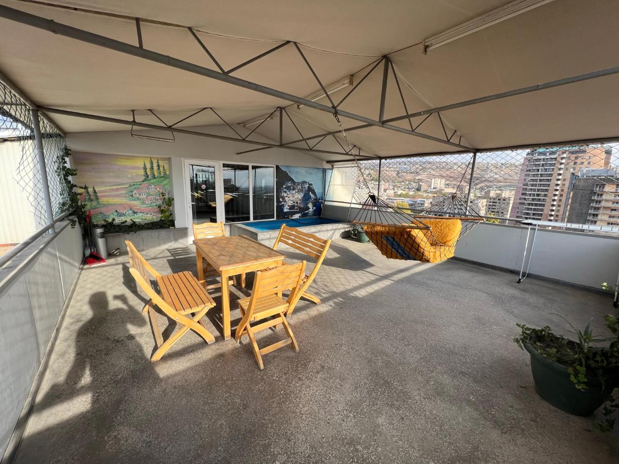 The View Apartments 耶烈万 外观 照片