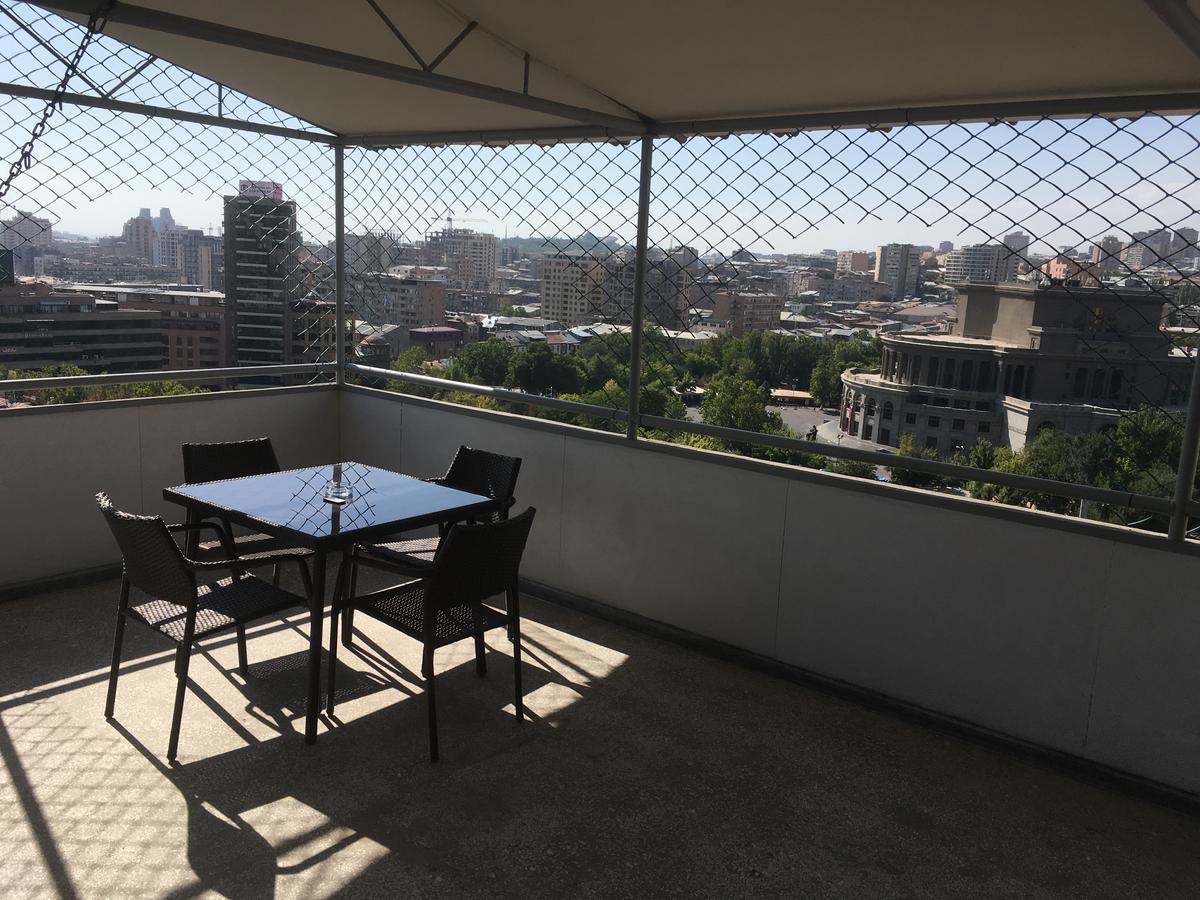 The View Apartments 耶烈万 外观 照片