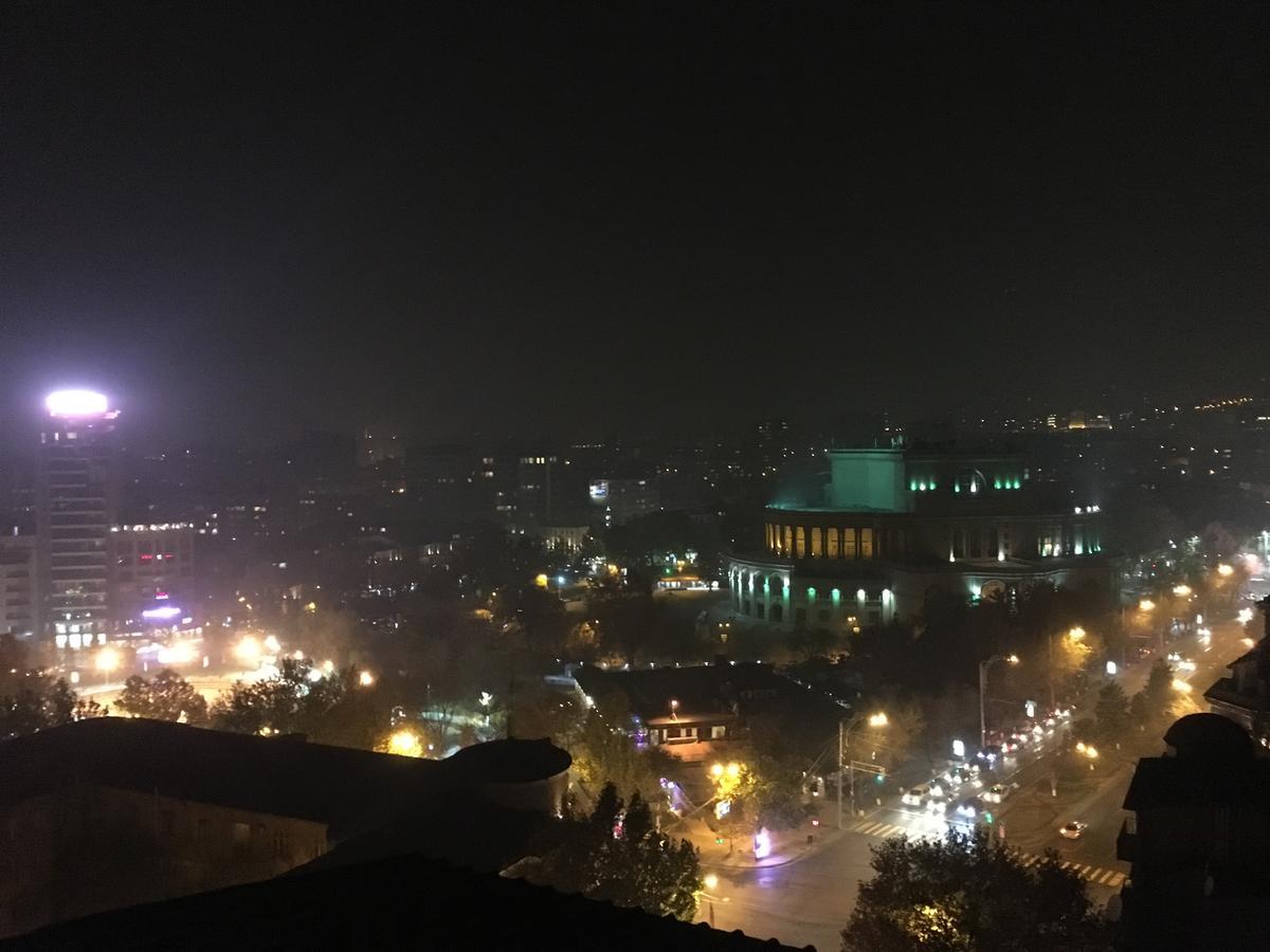 The View Apartments 耶烈万 外观 照片