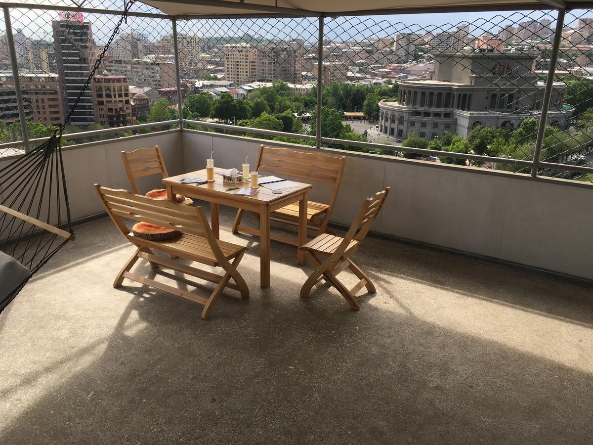 The View Apartments 耶烈万 外观 照片